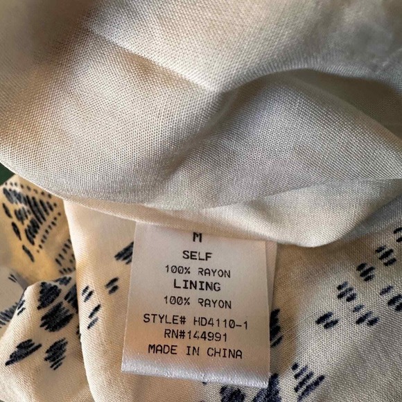 Hommage White Blue Print Maxi Dress V Neck Tie Waist Sleeveless Resortwear - Picture 10 of 14